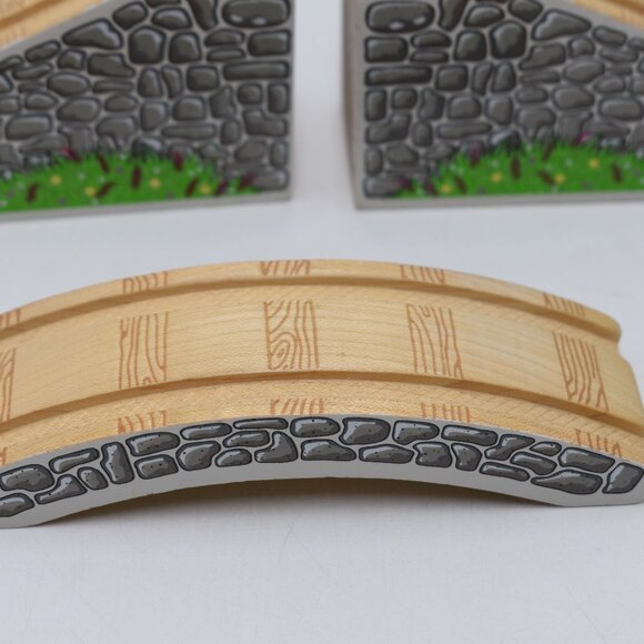 Arched Cobble Stone Bridge Overpass 3 Piece Thomas & Friends Wooden Railway 15in - Picture 8 of 8